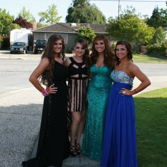 La Femme Sweetheart Strapless Seequin dress - Picture 8 of 8